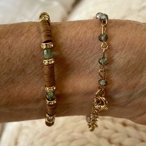 Set of two fashion bracelets